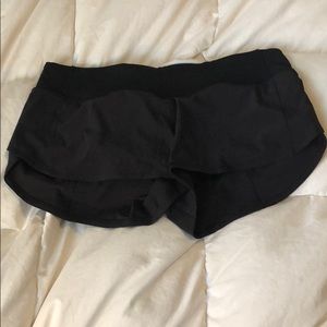 Lululemon speed up shorts 2.5”